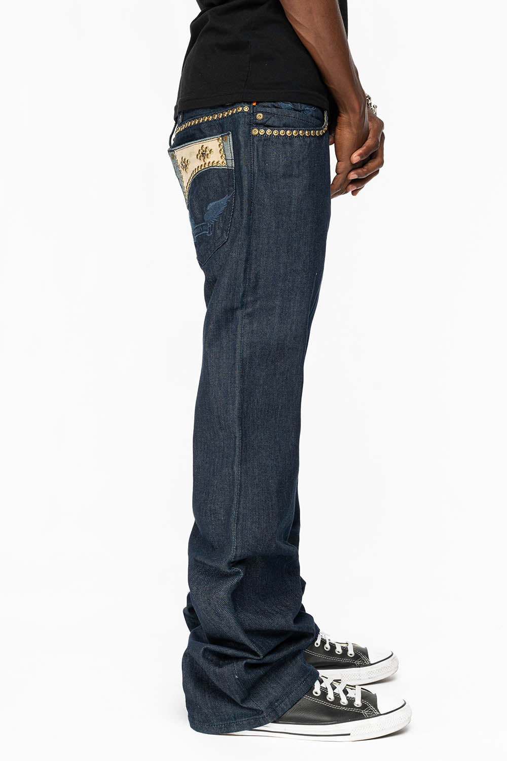 WESTERN BOOT CUT JEAN WITH ULTRA SUEDE INSERT POCKET EMBELLISHED WITH CRYSTALS AND NAILHEAD STUDS IN RINSE WASH