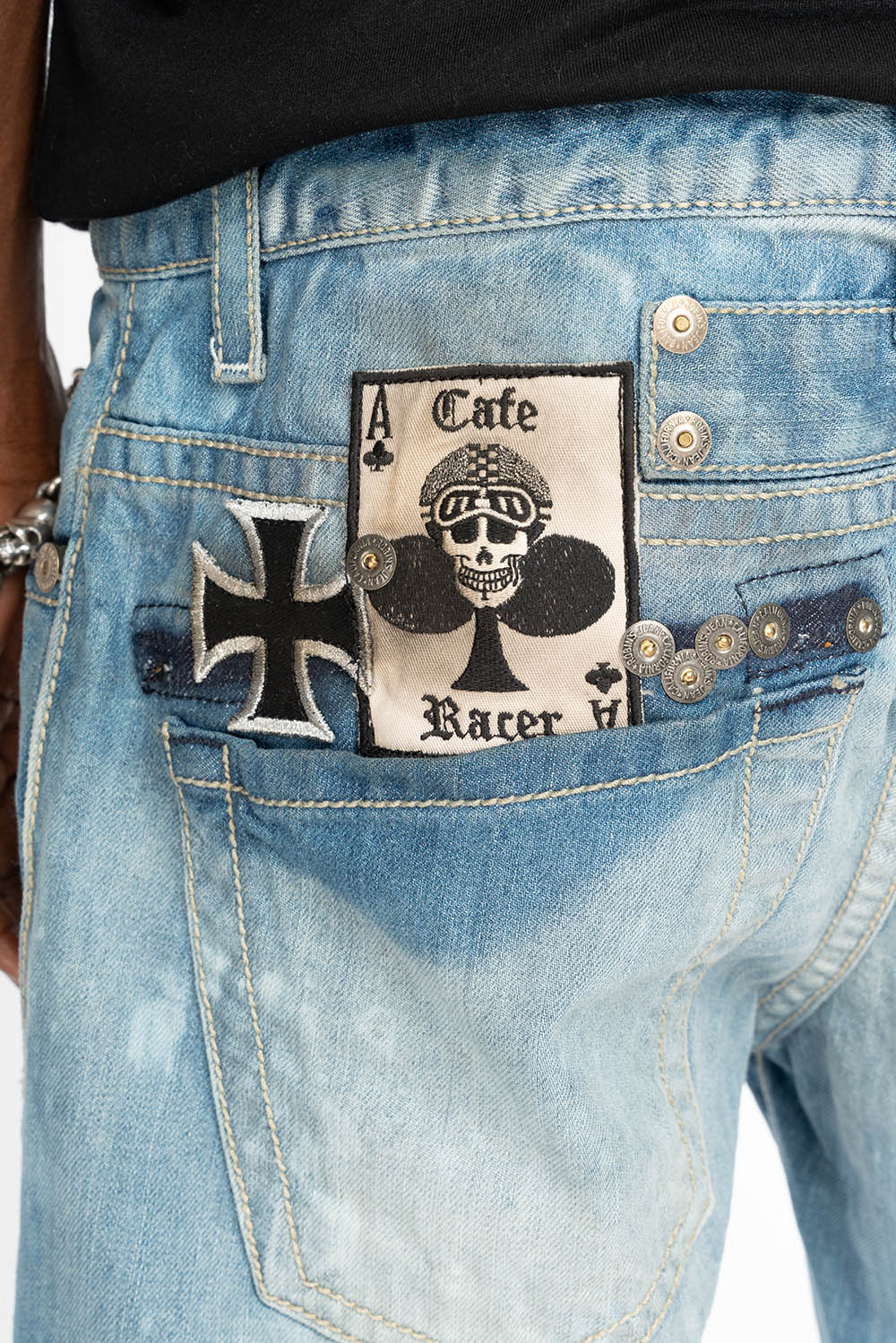 LIMITED EDITION EASY RIDER SHORTS W/ PATCHES IN AQUARAMA DARK WASH