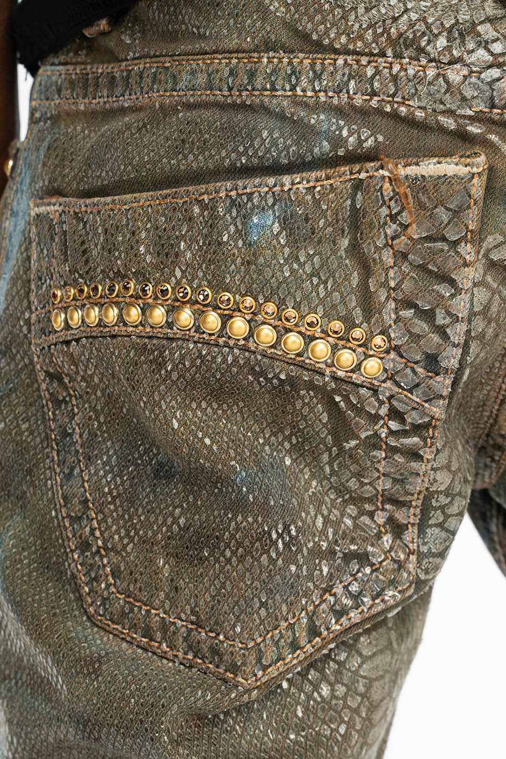 MENS CLASSIC 5 POCKET STRAIGHT LEG JEANS IN REPTILE WASH WITH STUDS AND CRYSTALS