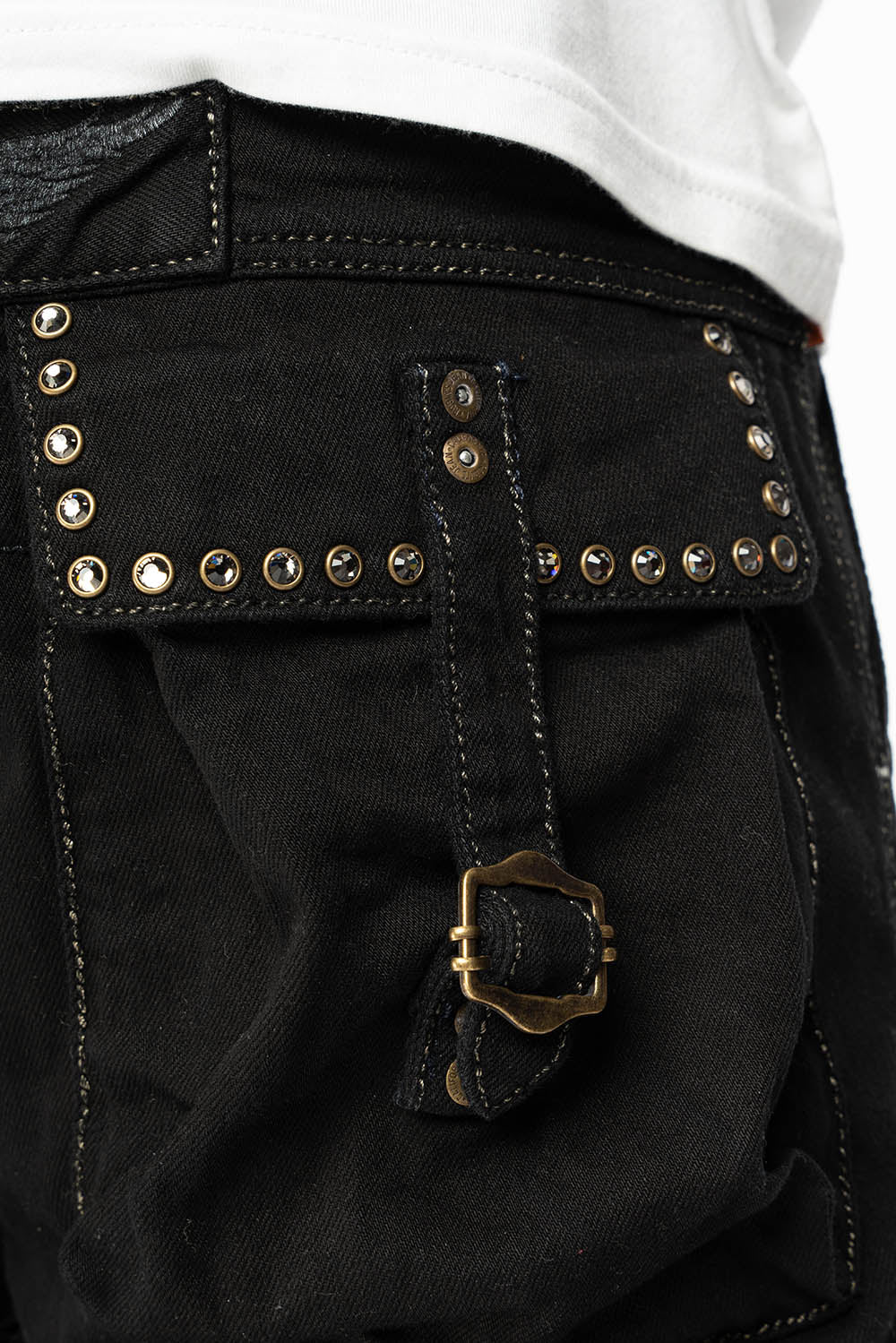 ROBINS LIMITED EDITION MILITARY STYLE CARGO SHORTS IN PURE BLK COLOR WASH WITH BLK DIAMOND CRYSTALS