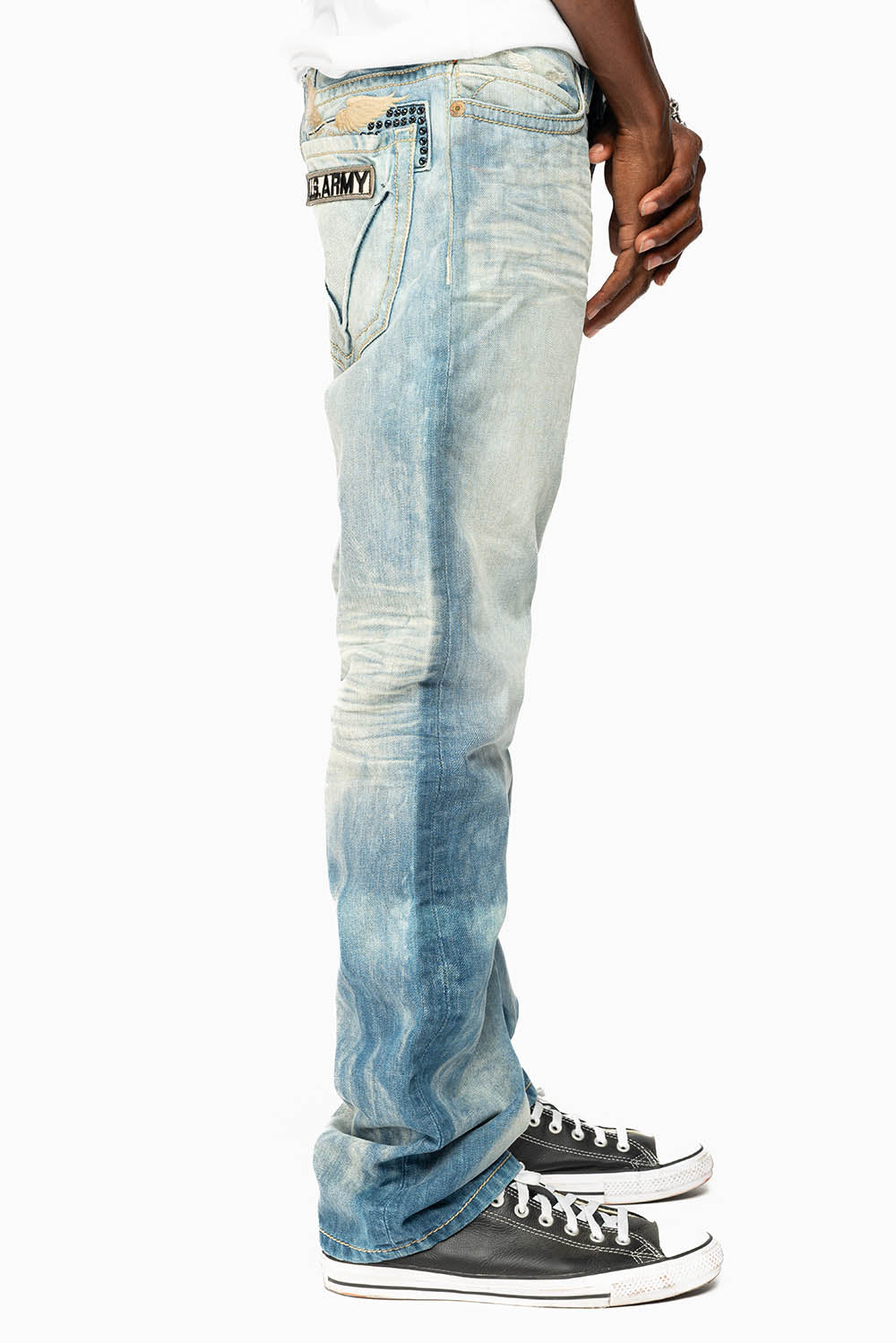 STRAIGHT CUT JEANS LIMITED EDITION IN AQUARAMA WASH EMBELLISHED WITH CRYSTALS AND ROBINS WING EMBROIDERY