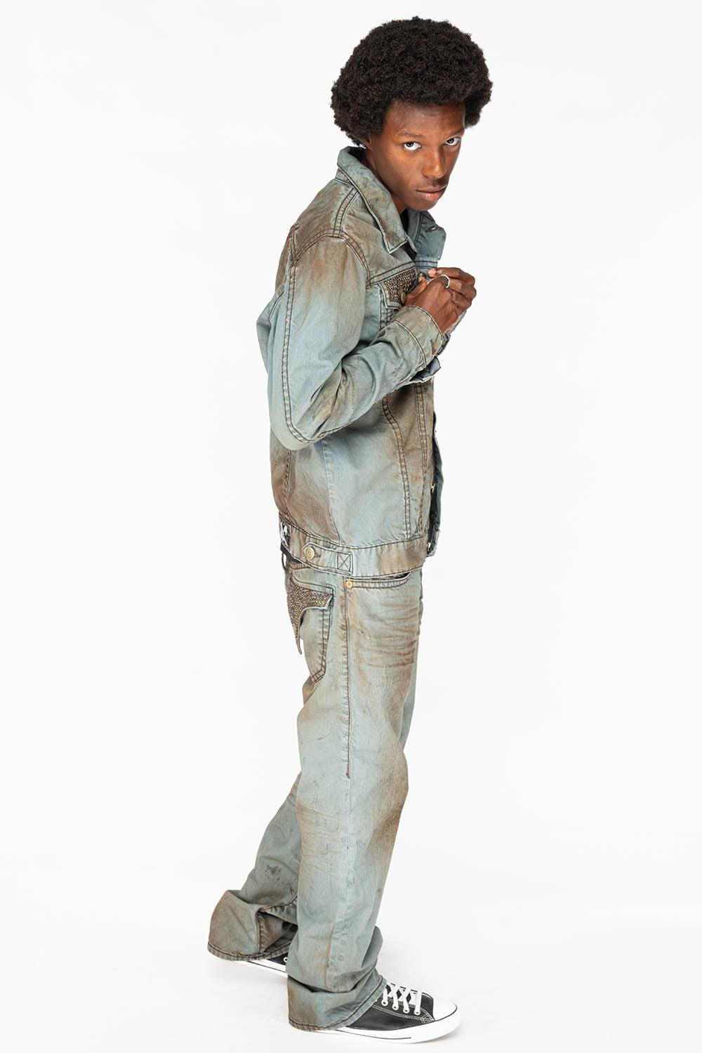 VINTAGE FASHION LIGHT BLUE JEAN JKT WITH BROWN CONTRAST STICH WITH CRYSTALS
