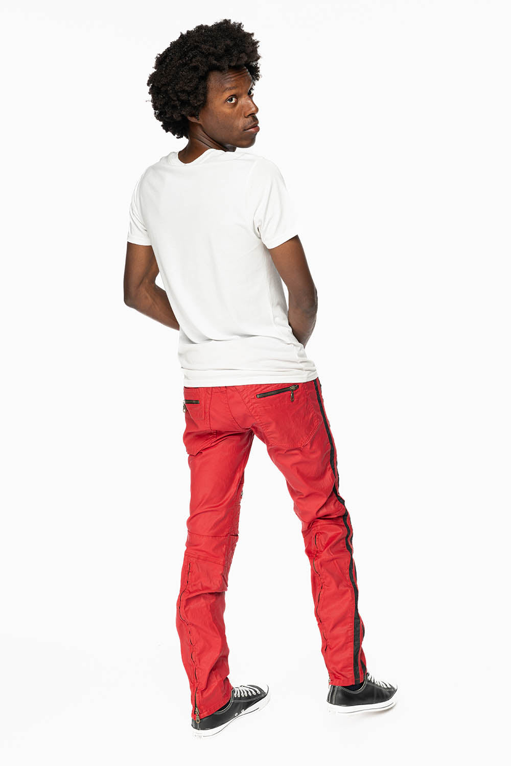 MENS BIKER JEANS IN RED DY FABRIC WITH BLK STRIPES