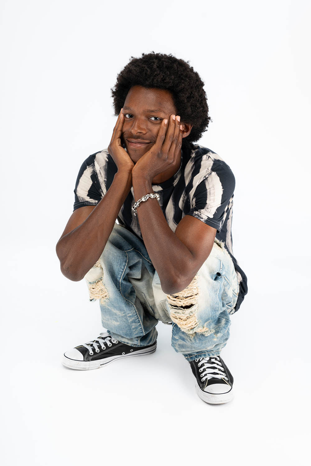 PRISONER BLACK/WHITE T-SHIRT  WITH GOLD WING