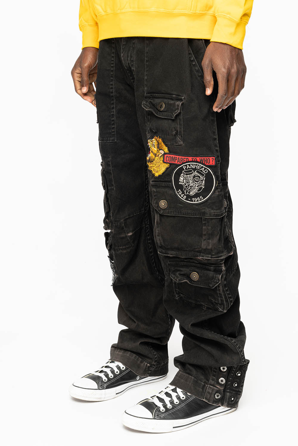 ORIGINAL ROBIN’S JEAN CALL OF DUTY CARGO PANTS IN VINTAGE BLACK COLOR WITH MULTIPLE PATCH