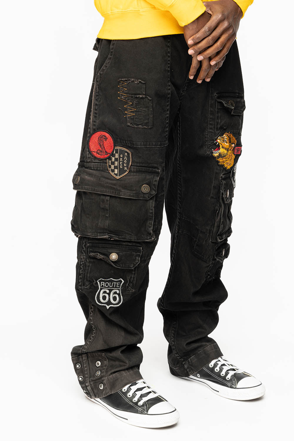 ORIGINAL ROBIN’S JEAN CALL OF DUTY CARGO PANTS IN VINTAGE BLACK COLOR WITH MULTIPLE PATCH