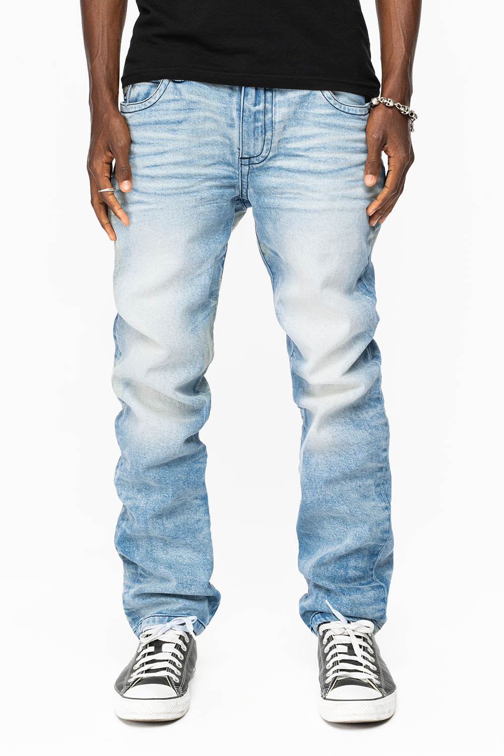 KILLER FLAP STRAIGHT LEG JEAN WITH PATENT LEATHER POCKET AND CRYSTALS IN BLUE 5D-LIGHT WASH