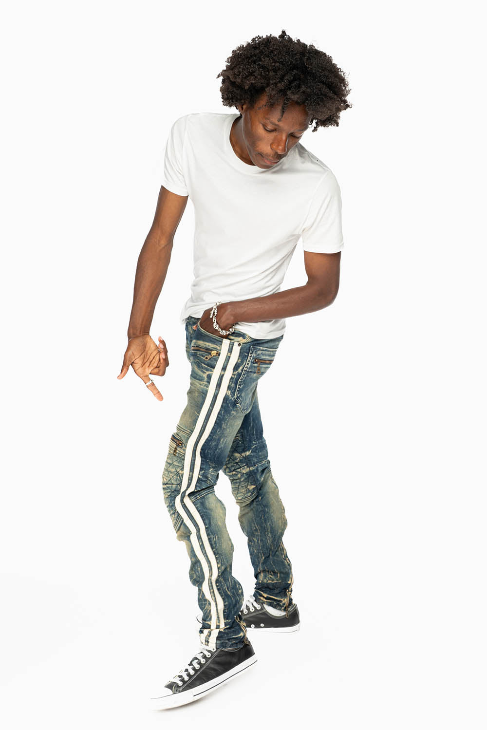 MENS BIKER JEANS IN BLUE 4D DARK WASH WITH WHITE STRIPES