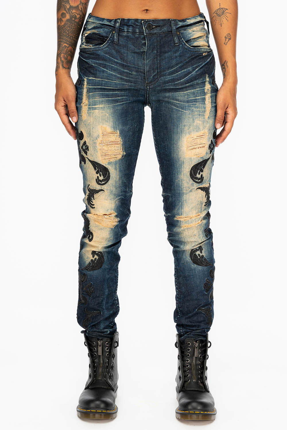 MID RISE WOMENS JEANS IN 5D DARK BROKEN BLUE WASH WITH BLACK EMBROIDERY