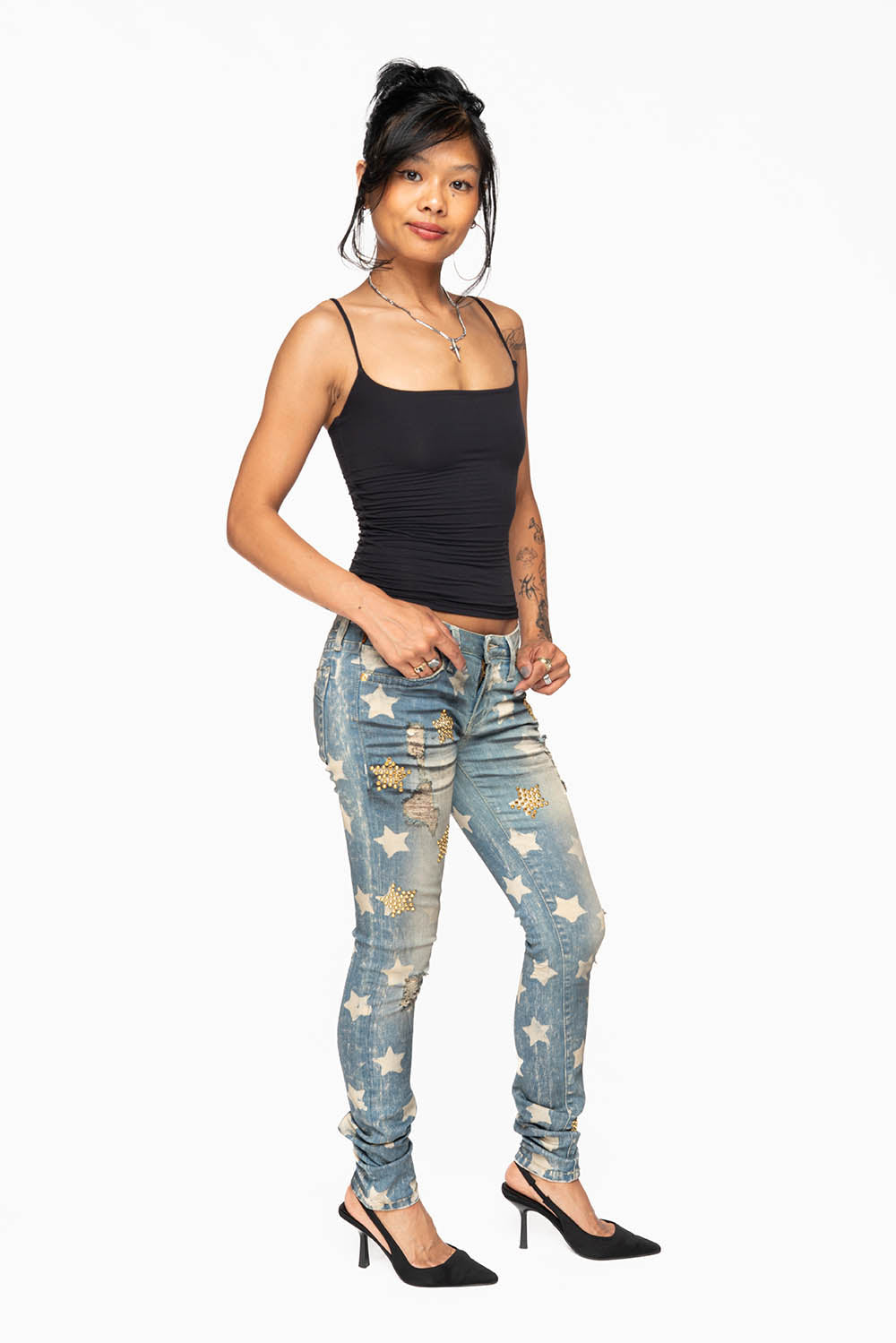 MARILYN WOMENS SKINNY PATRICE 3D DRK BROKEN WASH EMBELLISHED WITH CRYSTALS