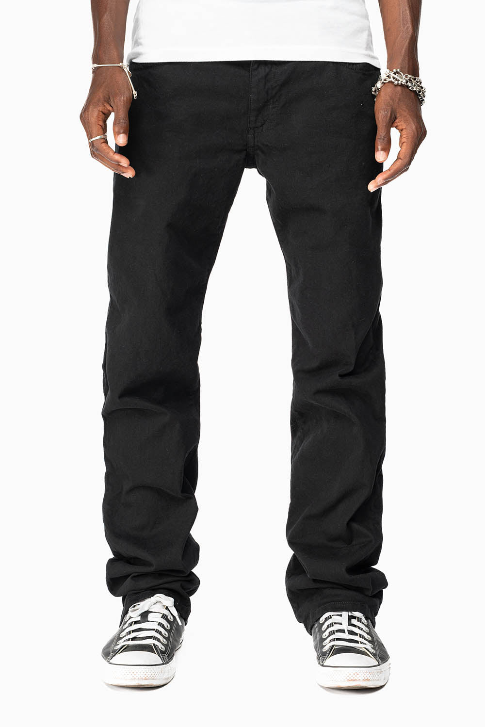 CLASSIC STRAIGHT LEG JEANS IN BLACK WASH