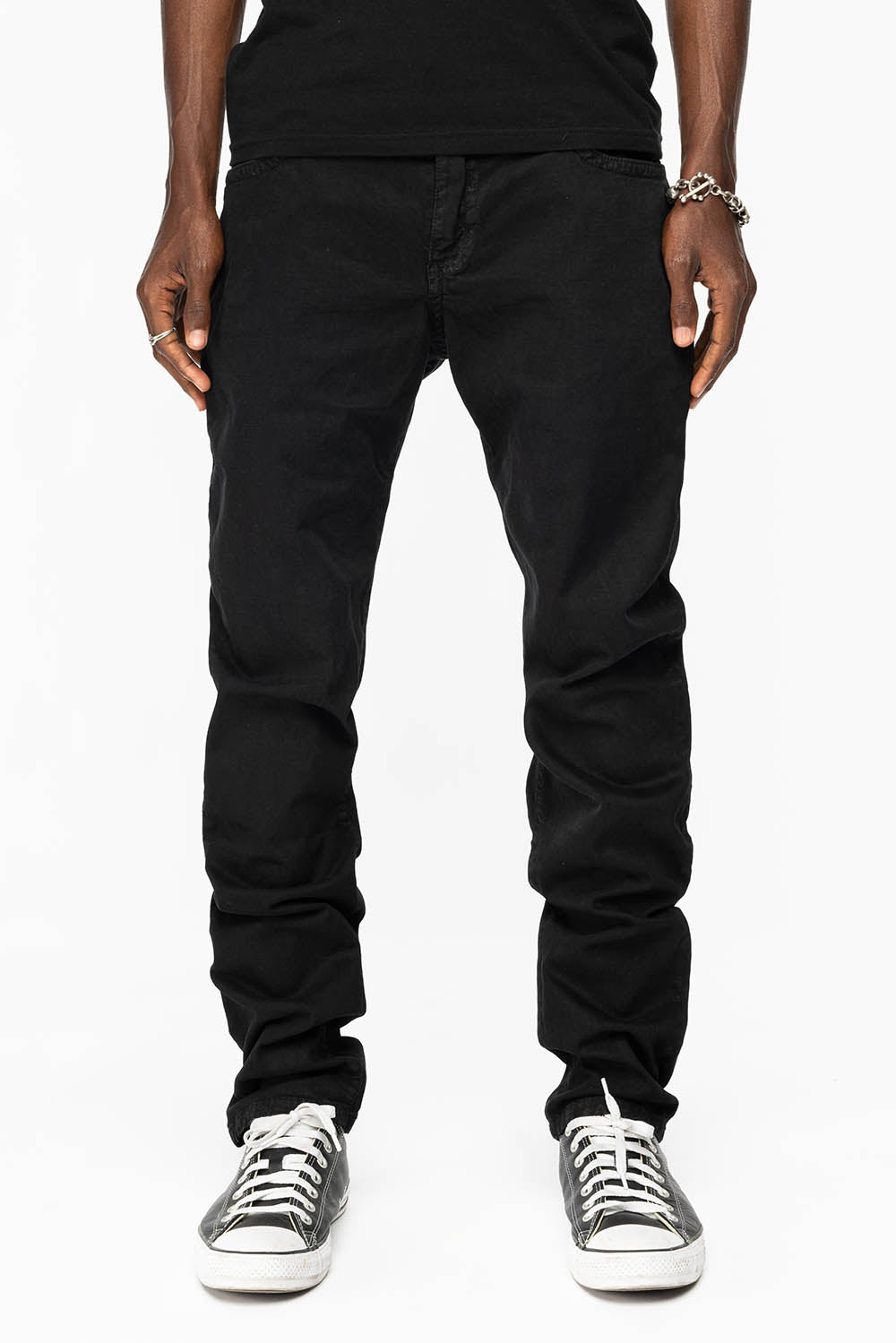 LONG FLAP SLIM FIT MENS JEANS WITH RED CRYSTALS IN ANTIQUE BLACK