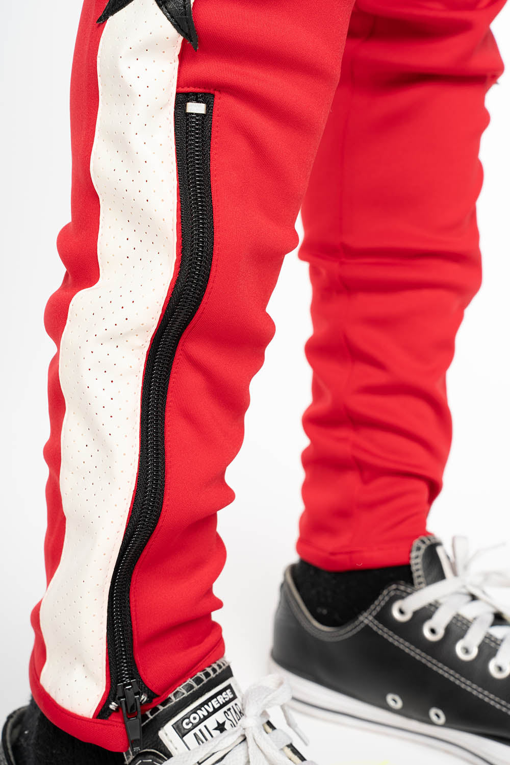 RED JOGGER WITH WHITE STRIPE AND PATCHWORK
