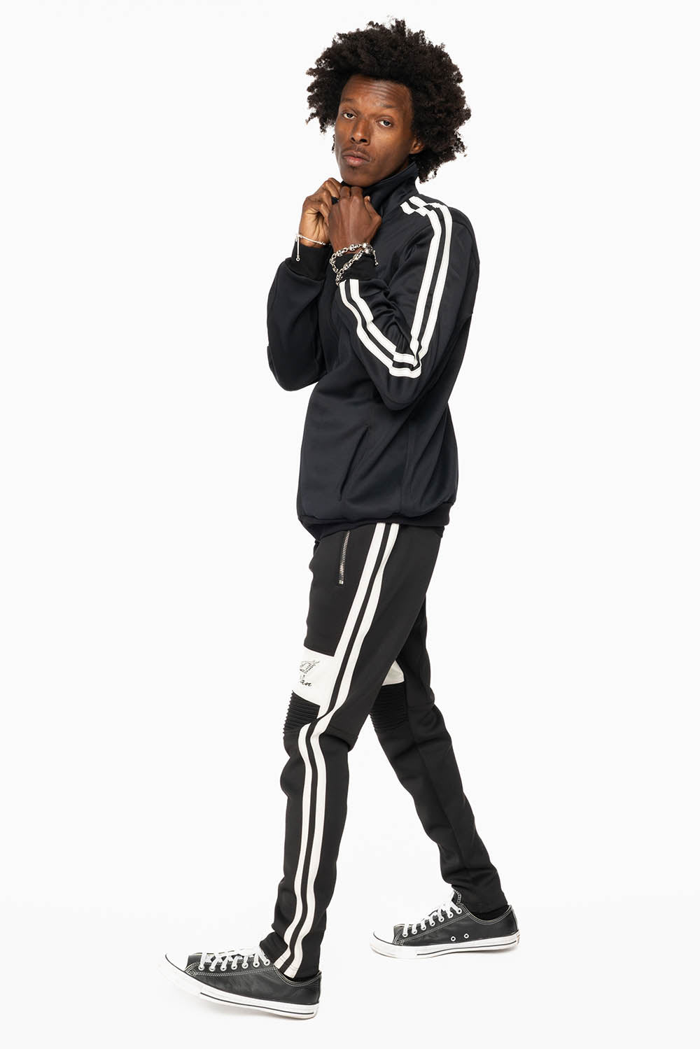 TRACK JACKET IN BLACK WITH WHITE STRIPE