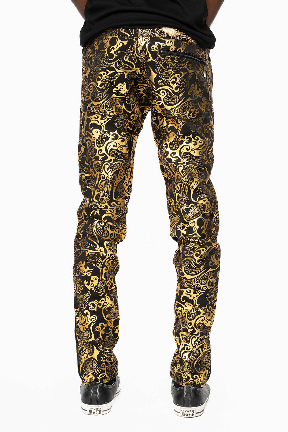 CLOUD JOGGER IN BLACK AND GOLD