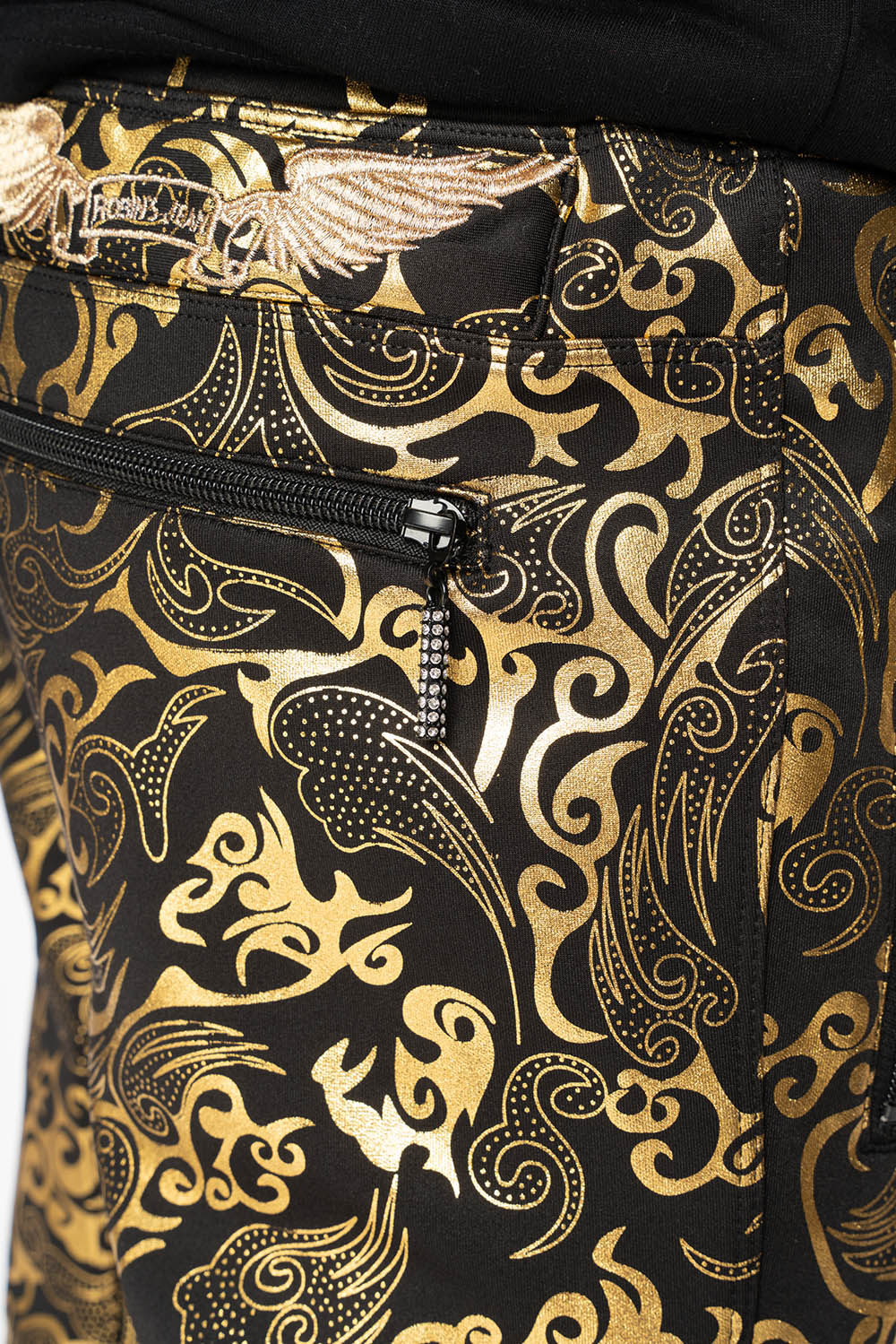 CLOUD JOGGER IN BLACK AND GOLD