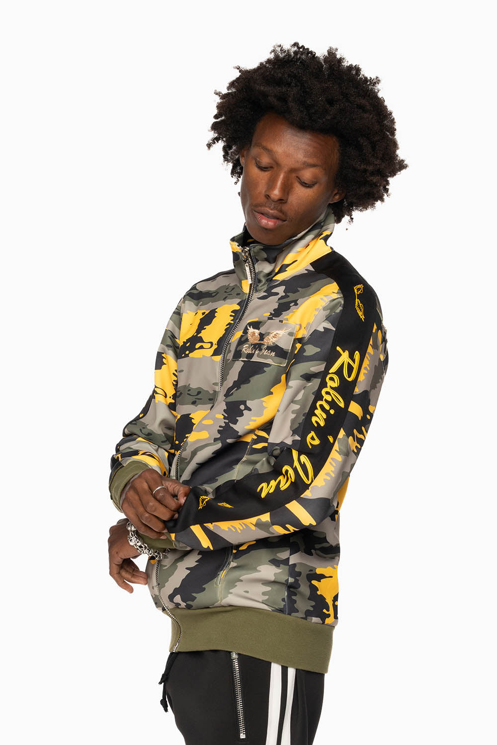 ROBIN’S TEAM TRACK JACKET IN CAMO YELLOW