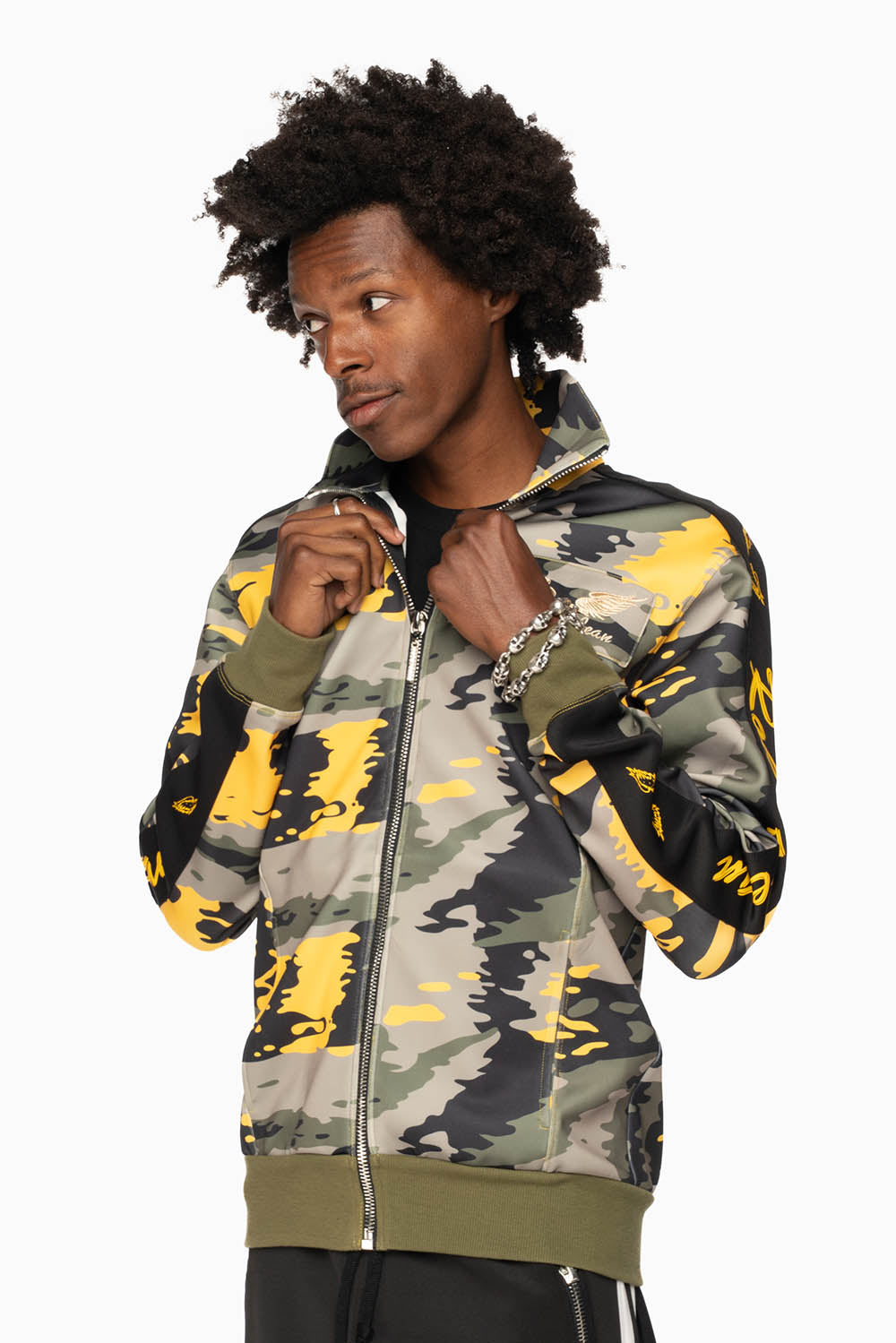 ROBIN’S TEAM TRACK JACKET IN CAMO YELLOW
