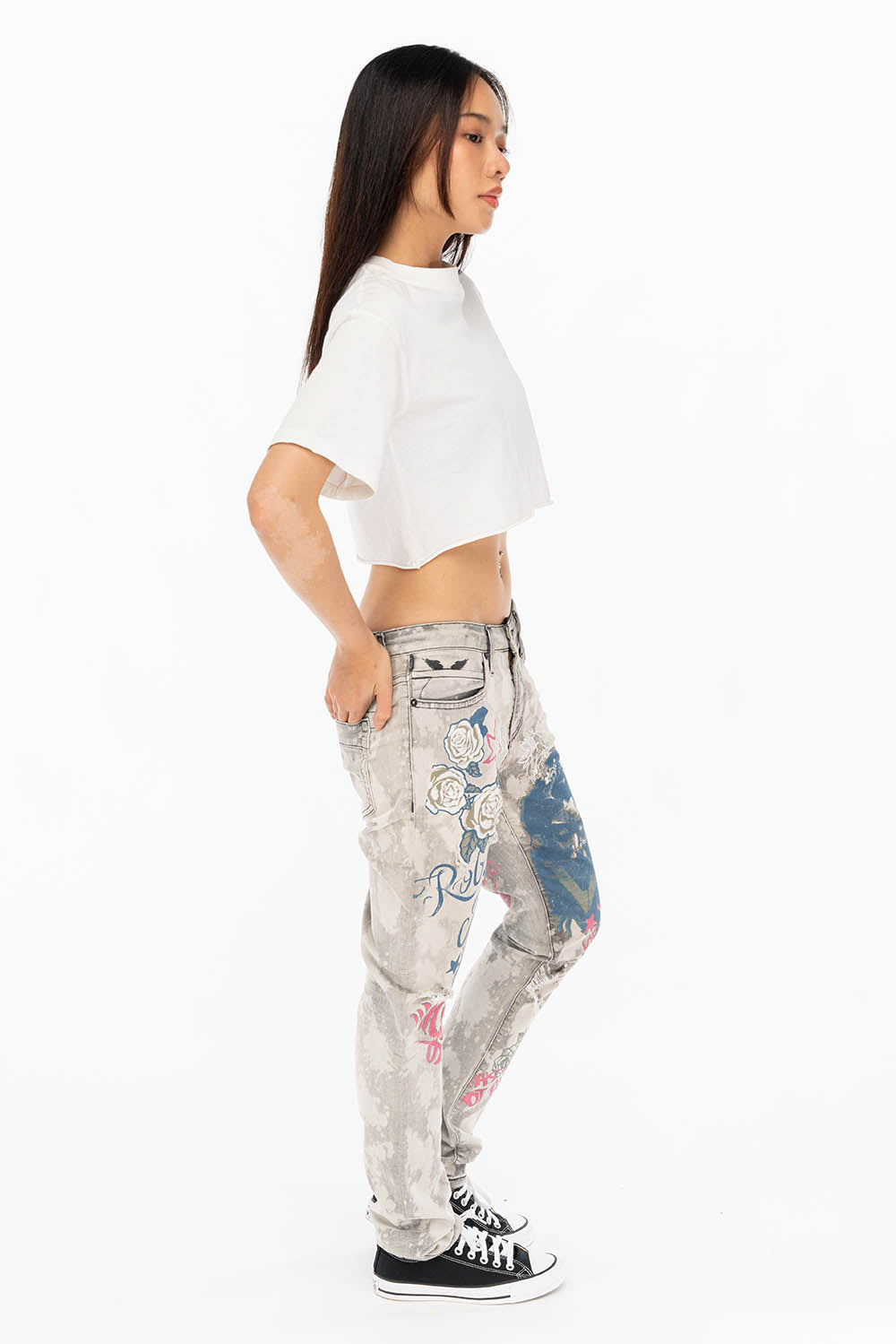 BOYFRIEND STYLE WOMENS JEANS IN MARCEL BLACK WASH WITH GEISHA PRINT