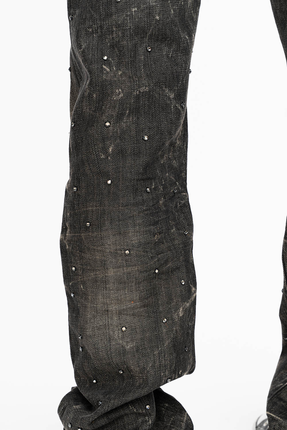 STRAIGHT LEG JEANS IN CHARCOAL MODOC BROKEN WASH EMBELLISHED ALL OVER WITH CRYSTALS