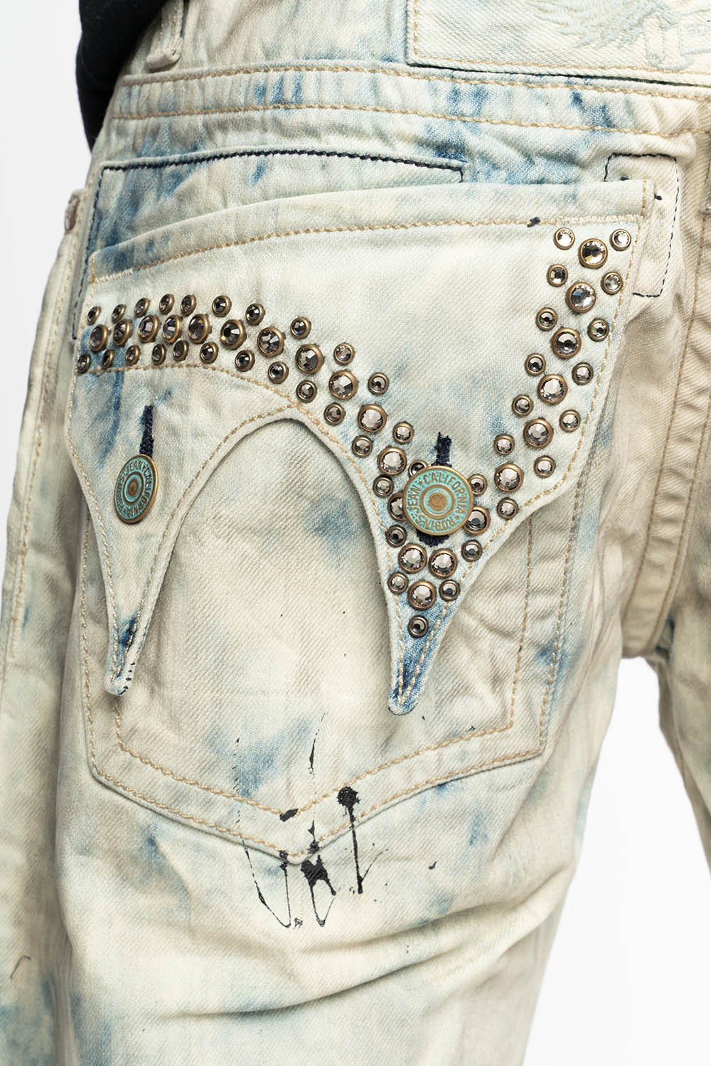 MENS DOUBLE FLAP DESTROYED SHORTS IN FROZEN WASH WITH CRYSTALS