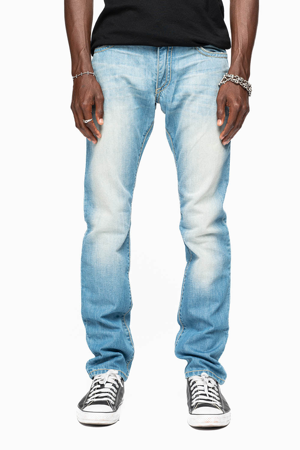 CLASSIC 5 POCKET SLIM LEG JEANS IN 3D LIGHT WASH EMBELLISHED POCKETS WITH CRYSTALS & STUDS