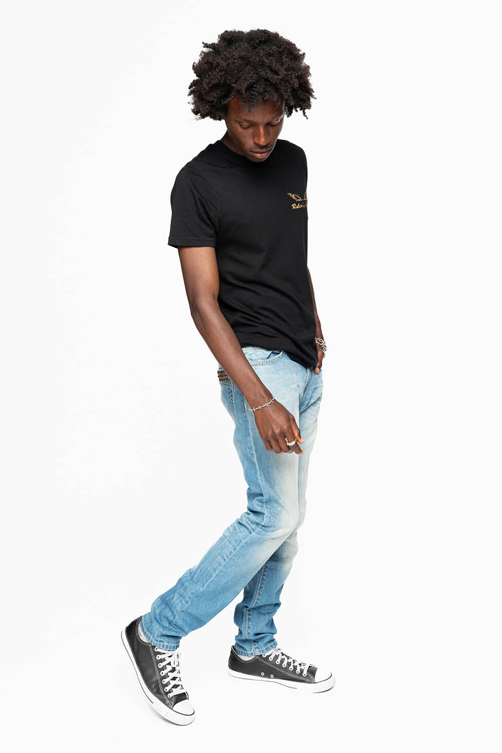 CLASSIC 5 POCKET SLIM LEG JEANS IN 3D LIGHT WASH EMBELLISHED POCKETS WITH CRYSTALS & STUDS