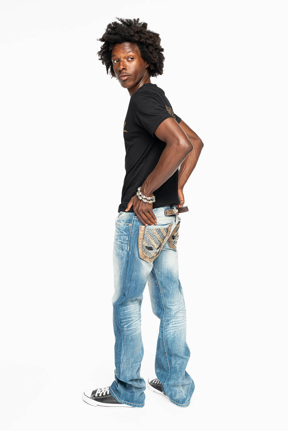 MENS CLASSIC SILVER RIVET POCKET STRAIGHT LEG JEANS IN AQUARAMA WASH WITH CRYSTALS