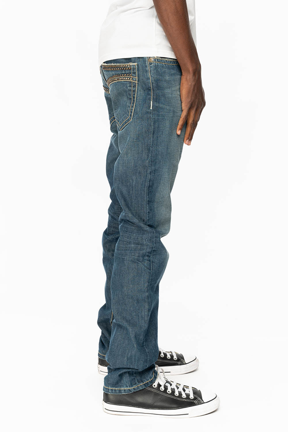 MENS CLASSIC 5 POCKET STRAIGHT LEG JEANS IN 3D MEDIUM WASH WITH STUDS AND CRYSTALS