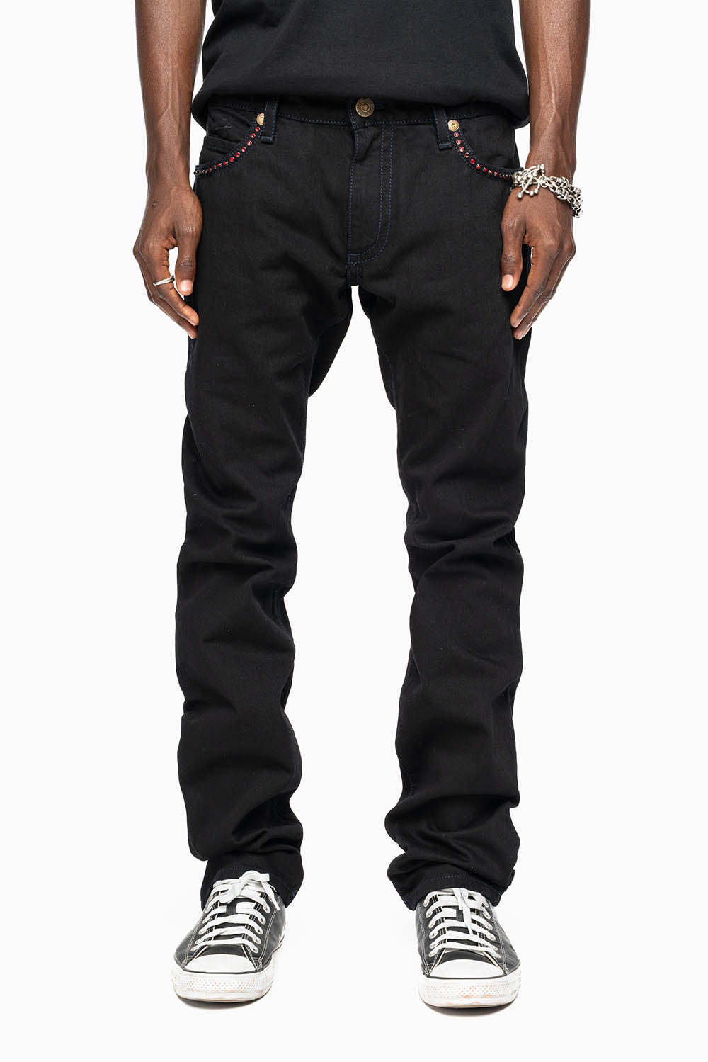MENS CLASSIC STRAIGHT LEG ZIPPER JEAN IN PURE BLK WASH WITH RED AND LARGE JET BLK CRYSTALS