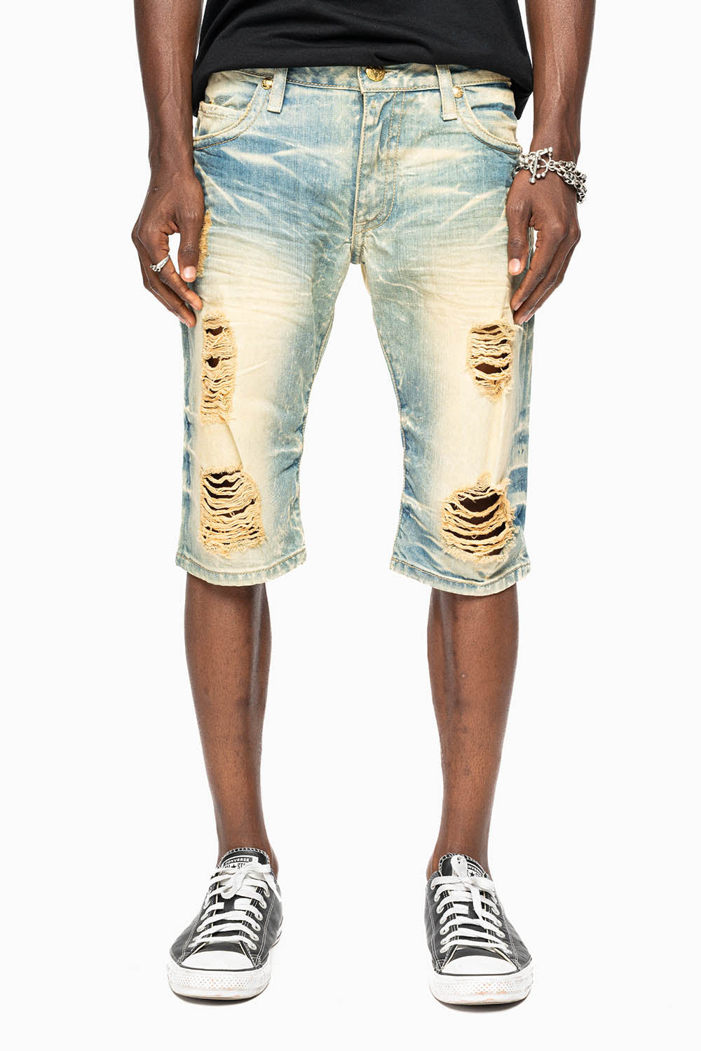 MENS SHORT WITH FLAP POCKETS IN 5D NEDIUM BROKEN WASH WITH  LARGE CRYSTALS