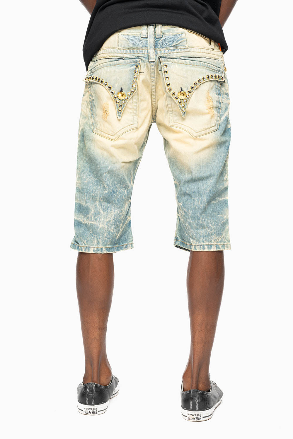 MENS SHORT WITH FLAP POCKETS IN 5D NEDIUM BROKEN WASH WITH  LARGE CRYSTALS