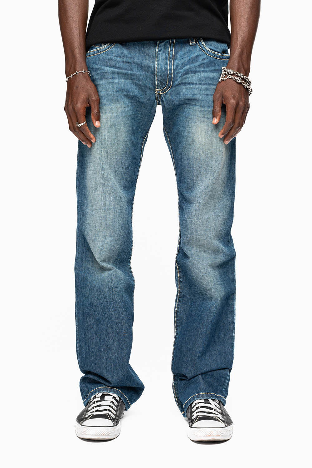 CLASSIC 5 POCKET STRAIGHT LEG IN 3D DARK WASH