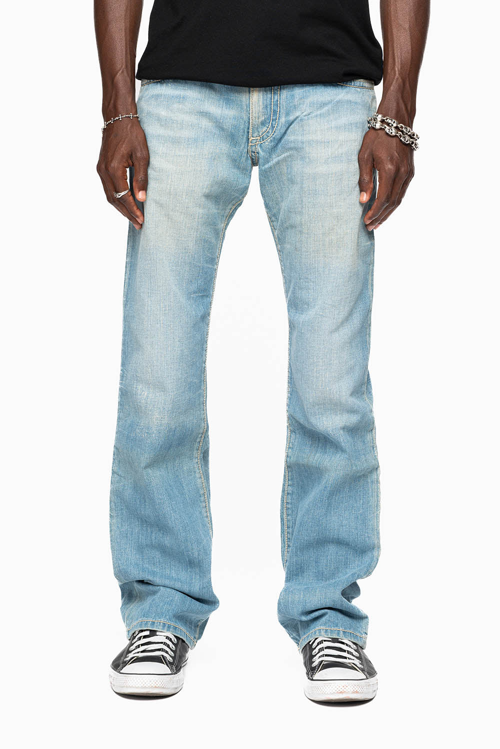 CLASSIC 5 POCKET STRAIGHT LEG JEAN IN LIGHT WASH WITH CRYSTALS