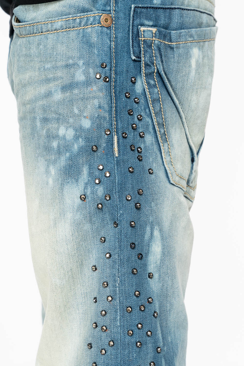 STRAIGHT CUT JEANS IN AQUARAMA WASH EMBELLISHED WITH CRYSTALS AND PATCHES