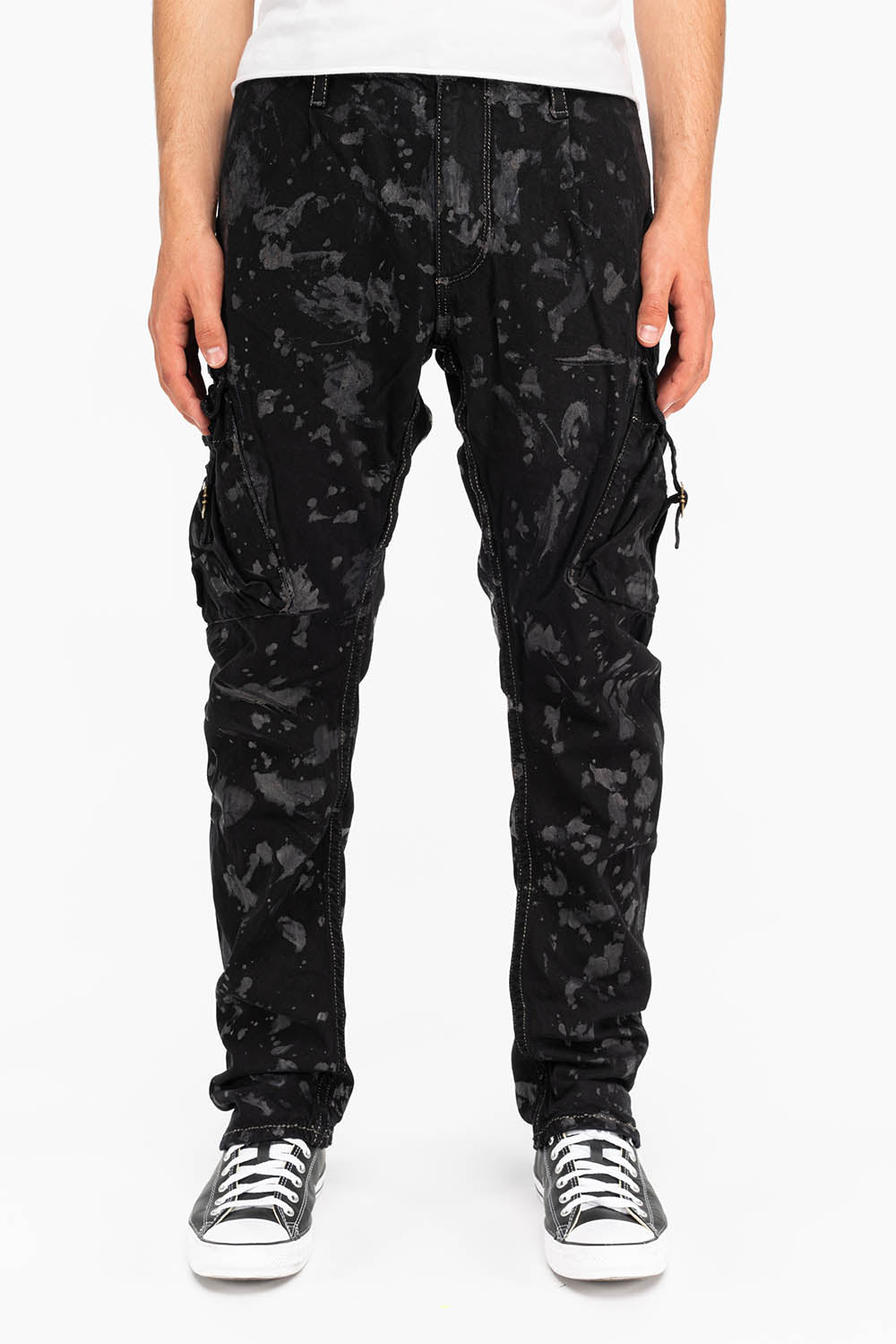 MENS PREDATOR CARGO PANTS IN BLACK RESURRECTION WASH