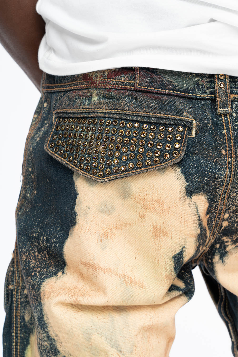 MENS TECHNIQUE CARGO PANTS IN GRAFFITI WASH WITH CRYSTALS