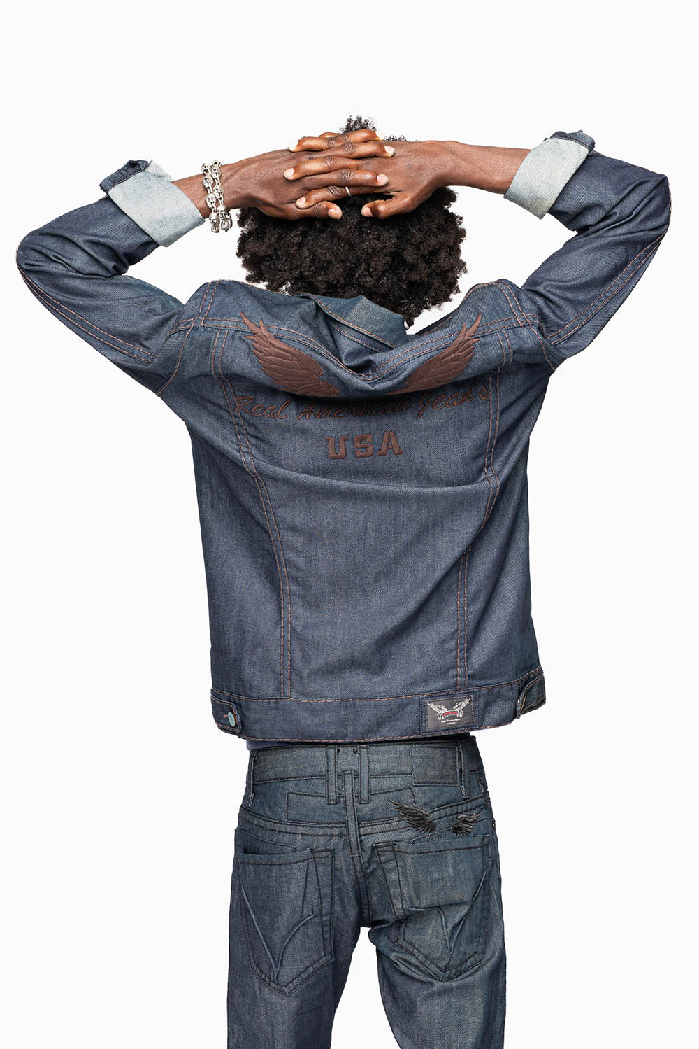 MEN’S CLASSIC RAW  DENIM  JEAN JKT WITH HEAVY BROWN CONTRAST STITCHING AND ROBIN’S WING LOGO EMBROIDERY