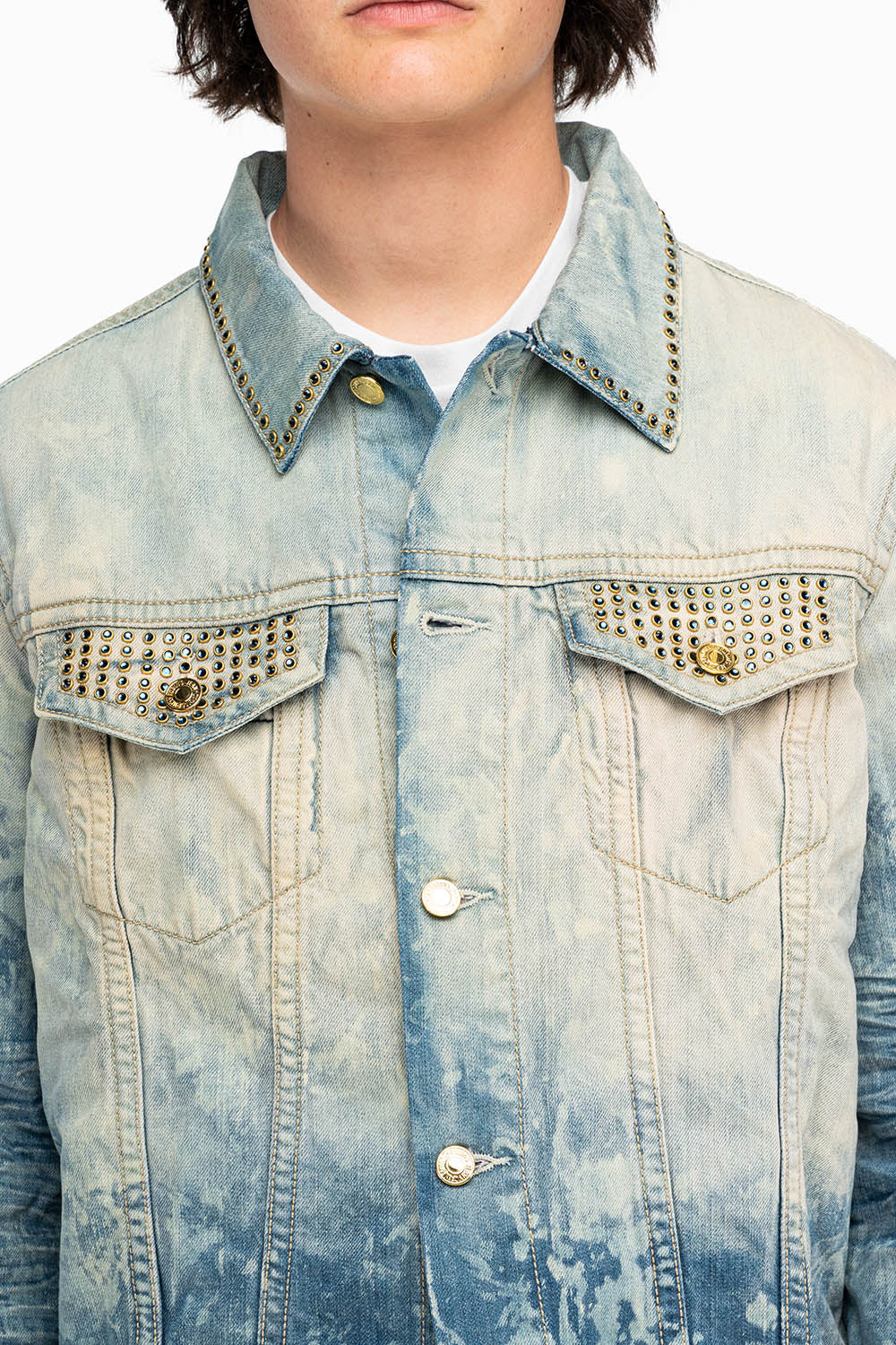 DENIM JACKET IN VINTAGE BLUE WITH CRYSTALS