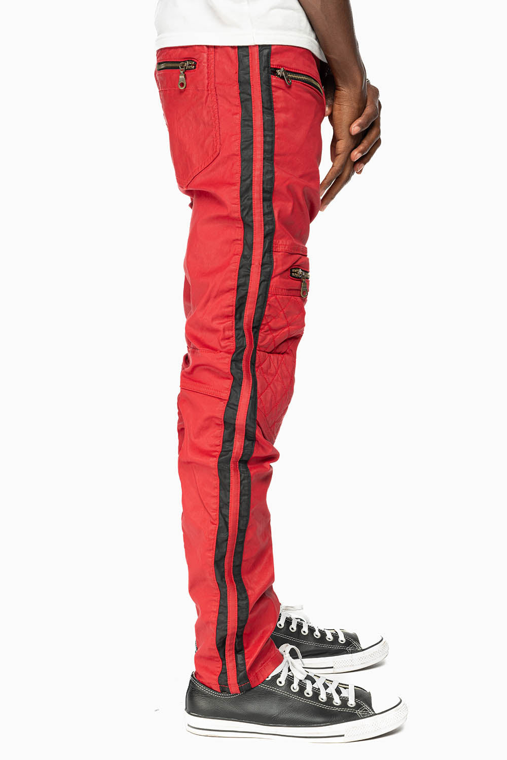 MENS BIKER JEANS IN RED DY FABRIC WITH BLK STRIPES