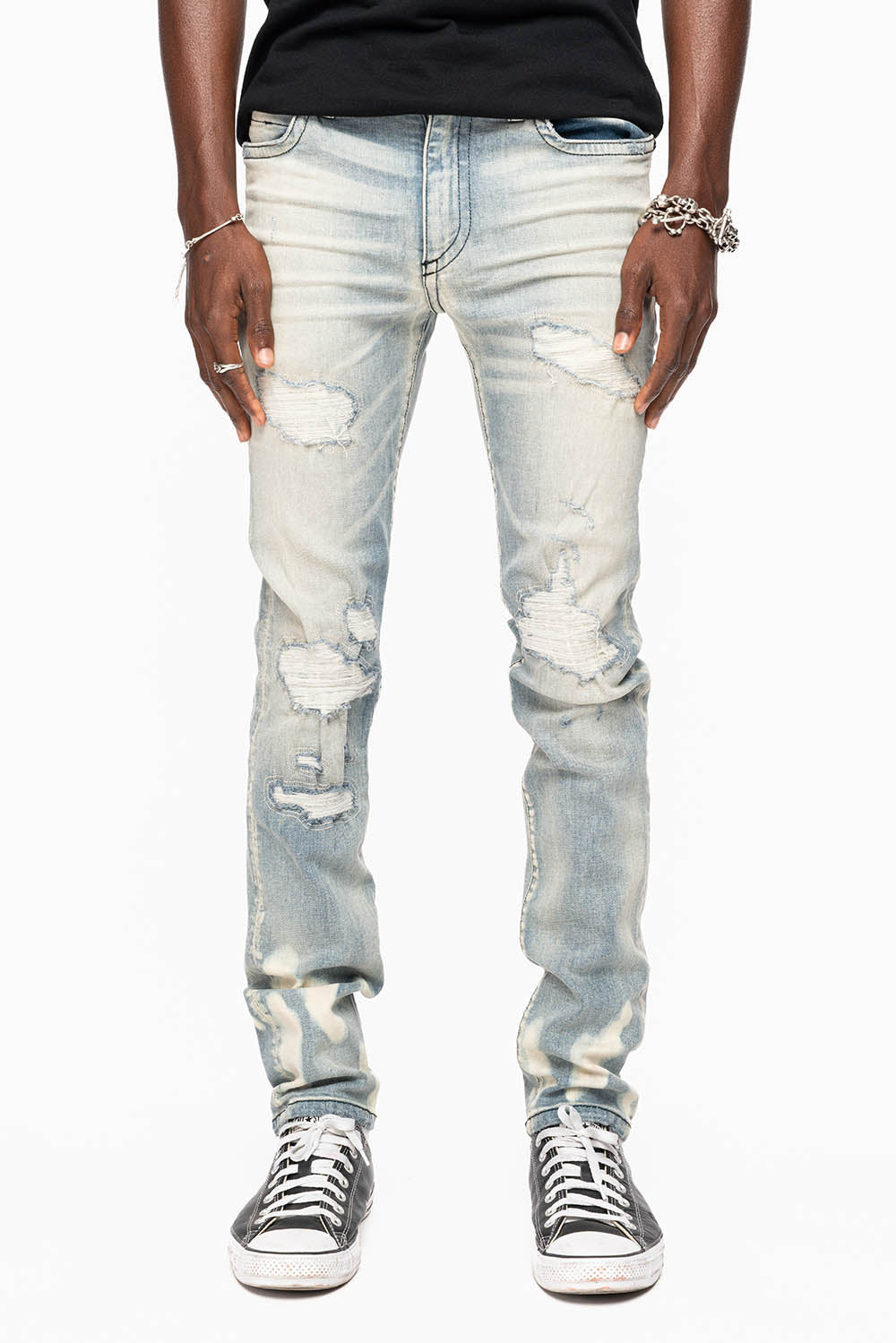 SKINNY JEAN IN BLUE  NOMAD REPAIRED WASH
