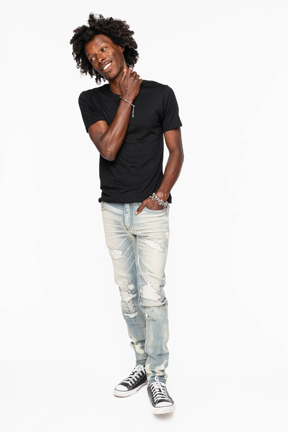 SKINNY JEAN IN BLUE  NOMAD REPAIRED WASH