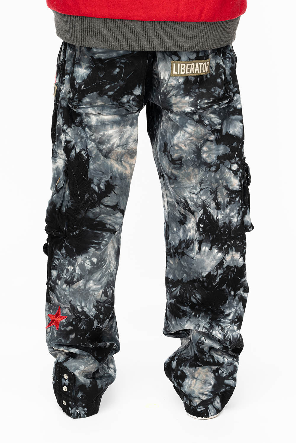 ORIGINAL ROBIN’S JEAN CALL OF DUTY CARGO PANTS IN CRYSTAL TYE DYE BLK WITH PATCH