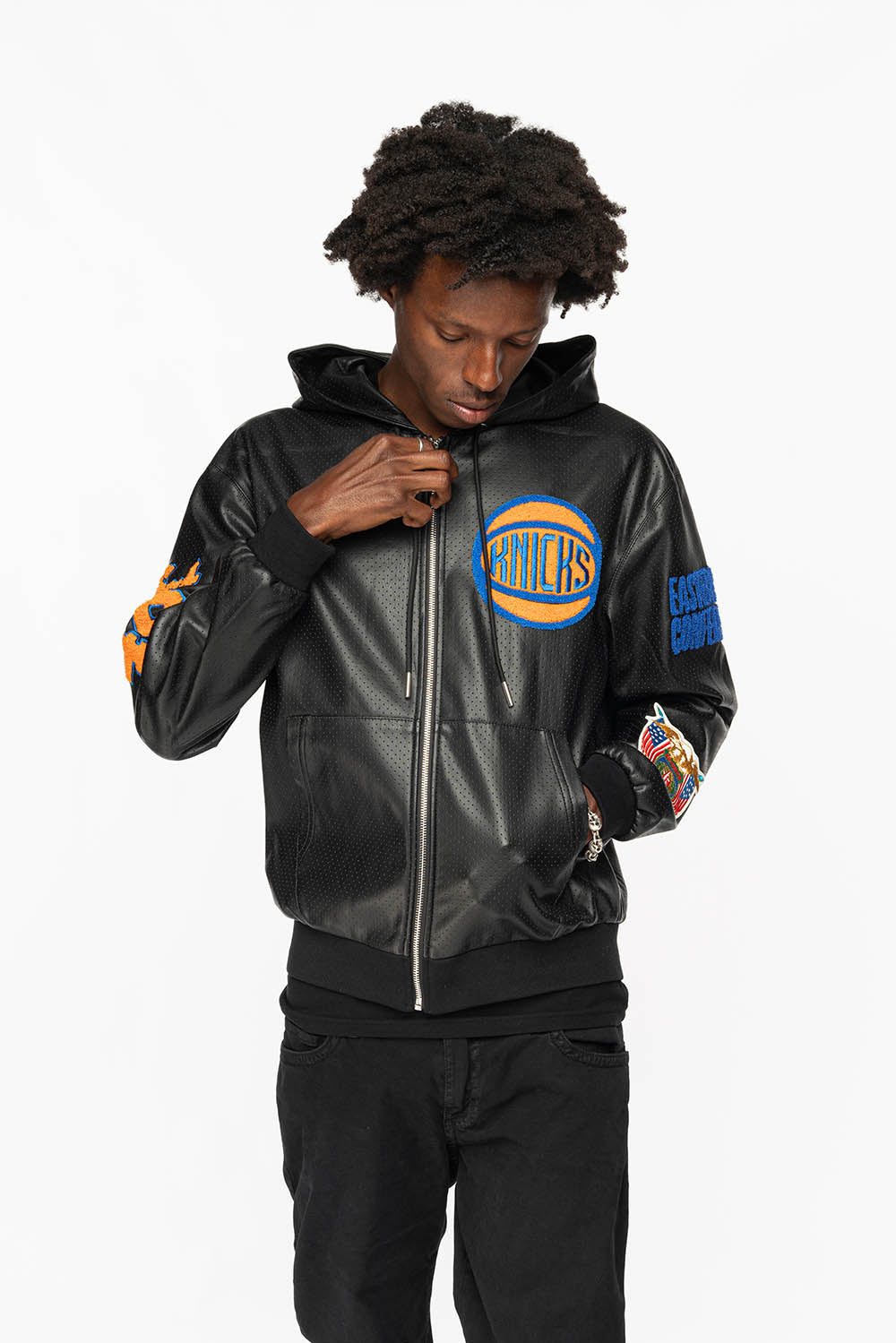 NEW YORK KNICKS 1946 LIGHTWEIGHT VEGAN ZIP-UP HOODED JACKET Black