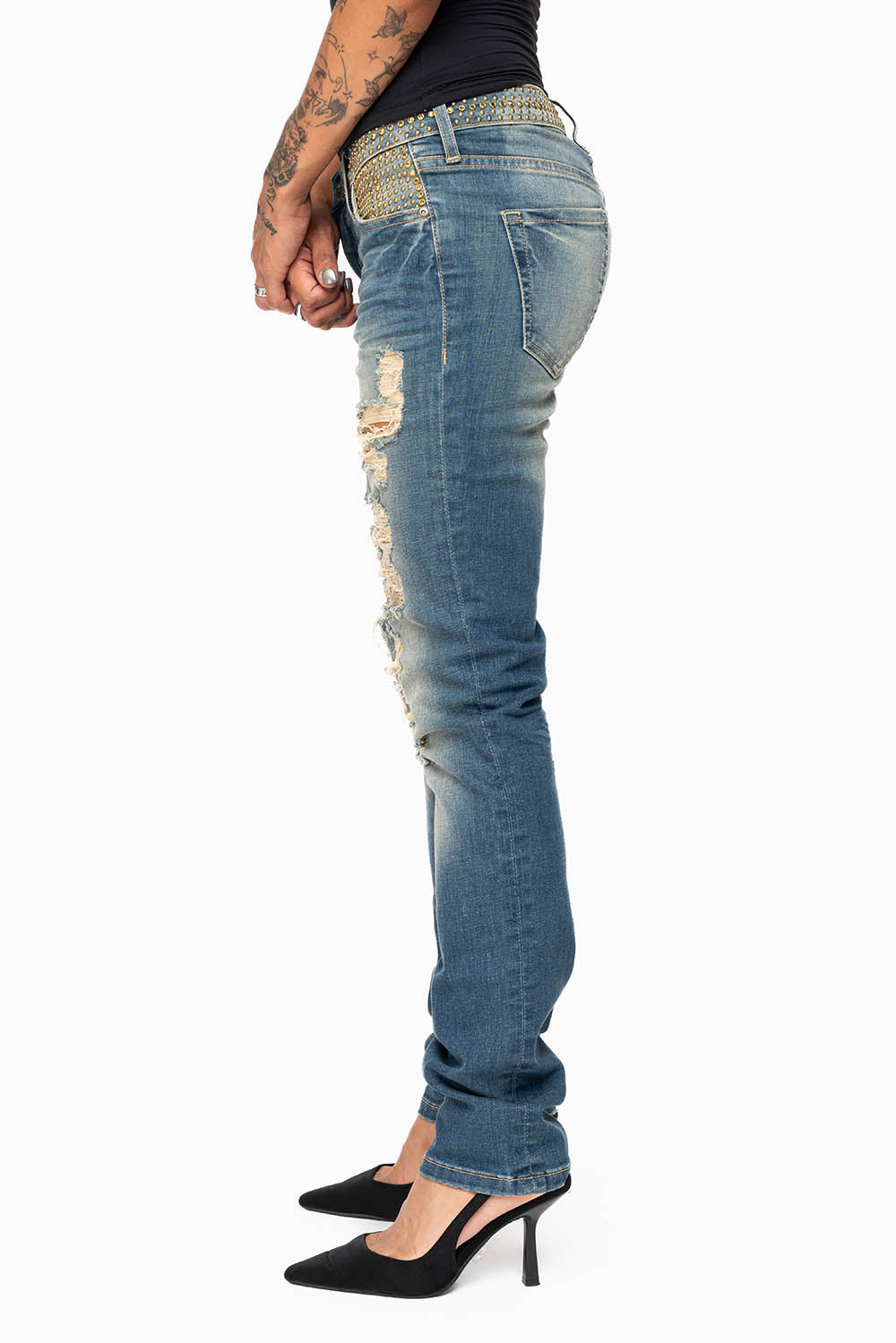ROBIN’S WOMEN MID RISE STRAIGHT JEAN IN SUPER BROKEN MEDIUM WASH EMBELLISHED WITH GOLD STUDS & CRYSTALS