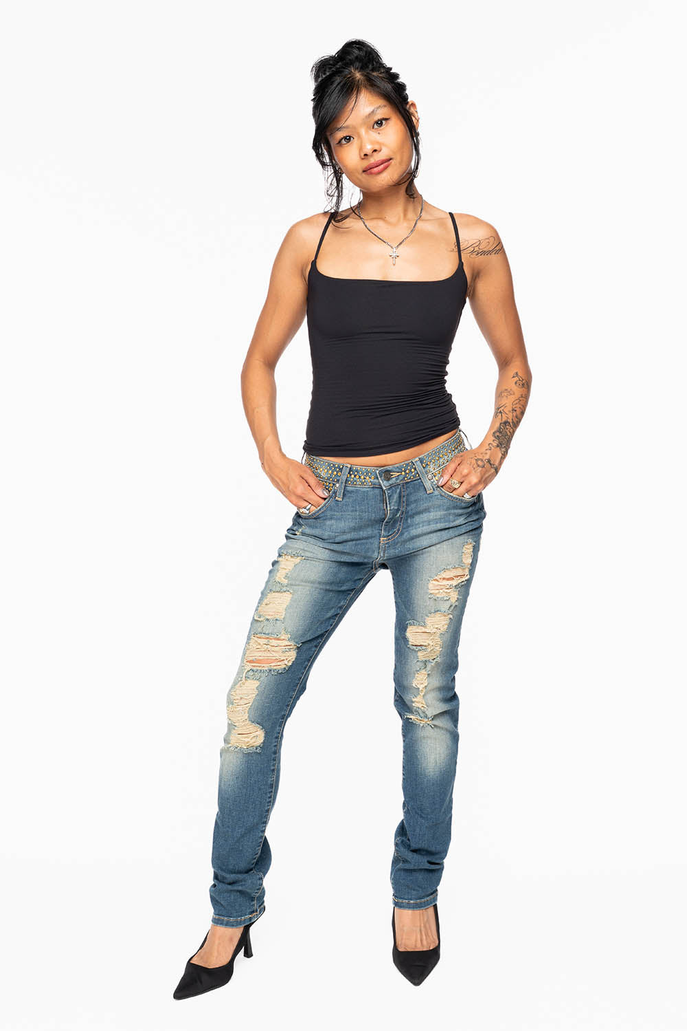 ROBIN’S WOMEN MID RISE STRAIGHT JEAN IN SUPER BROKEN MEDIUM WASH EMBELLISHED WITH GOLD STUDS & CRYSTALS