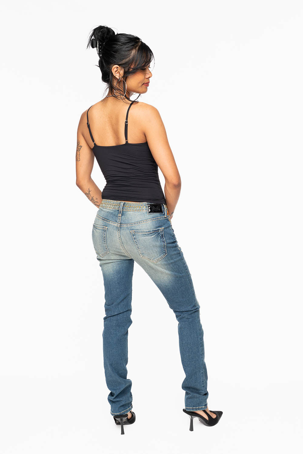 ROBIN’S WOMEN MID RISE STRAIGHT JEAN IN SUPER BROKEN MEDIUM WASH EMBELLISHED WITH GOLD STUDS & CRYSTALS