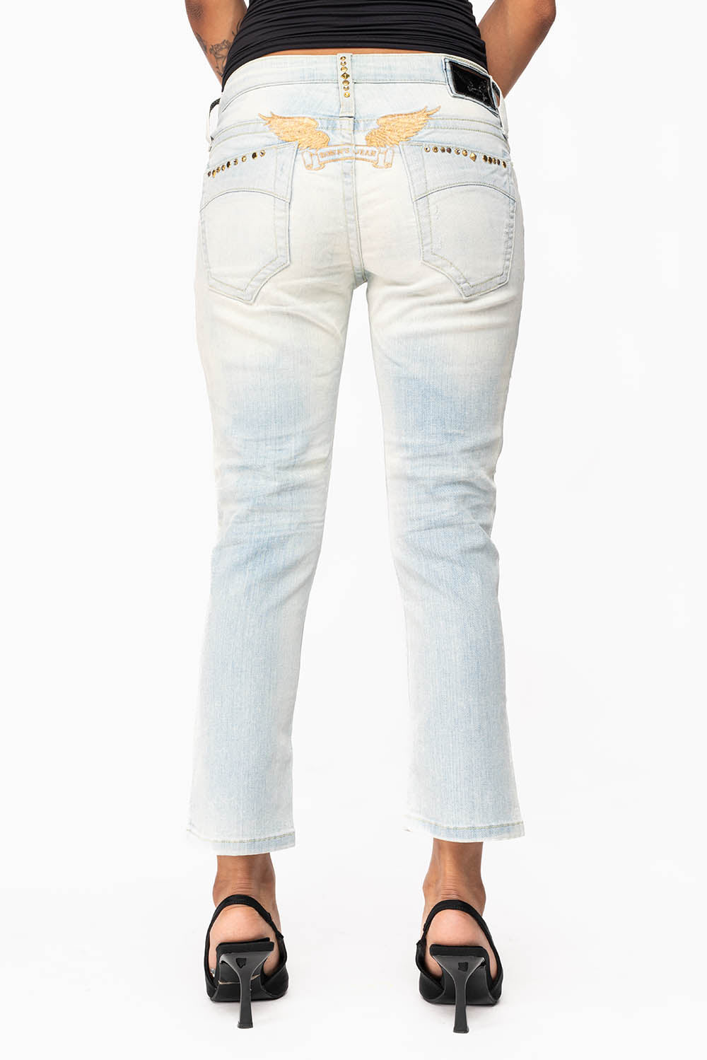 WOMENS RIPPED SKINNY CAPRI PANTS IN NICOLE LIGHT BROKEN REPAIRED WASH WITH STUDS AND CRYSTALS