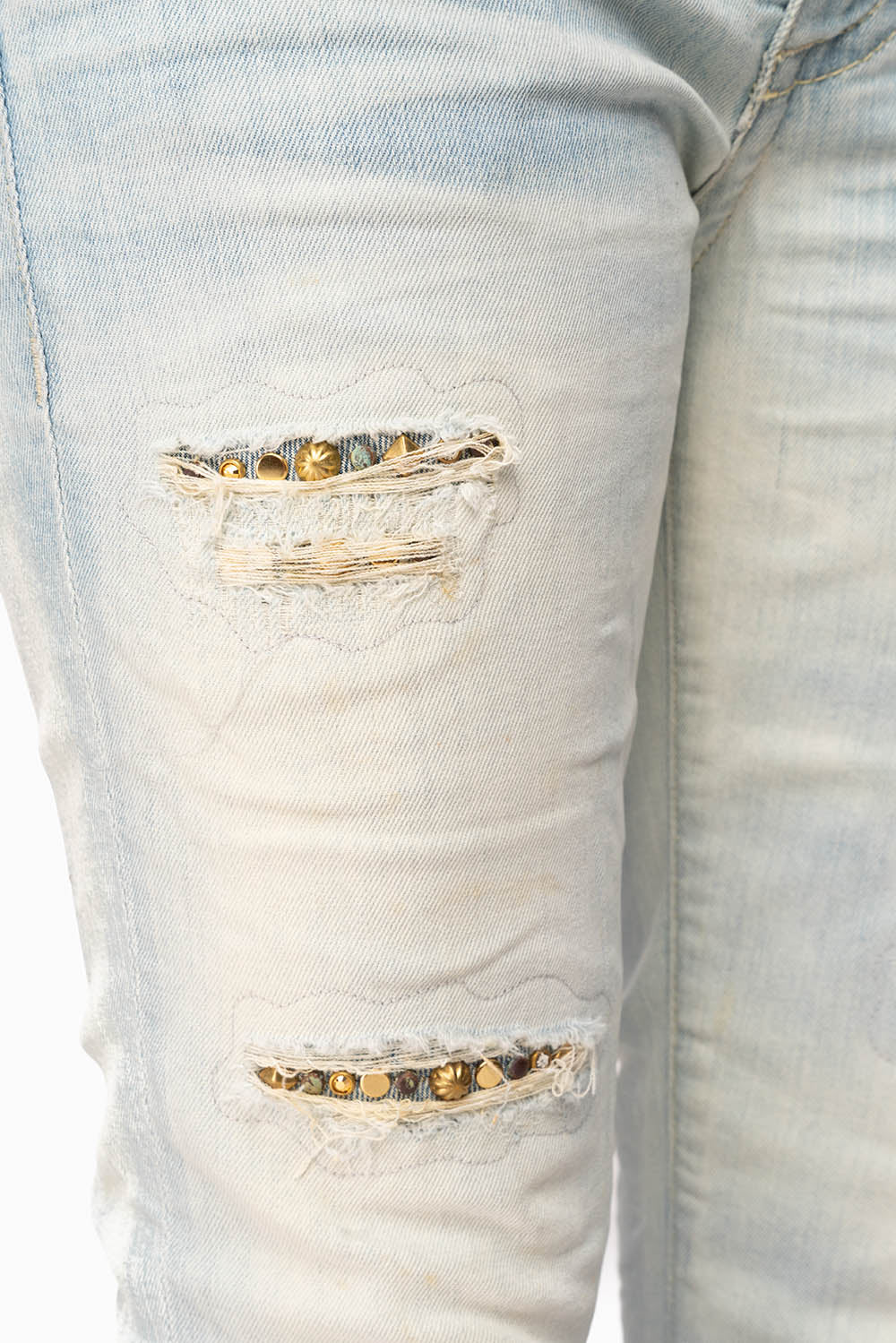 WOMENS RIPPED SKINNY CAPRI PANTS IN NICOLE LIGHT BROKEN REPAIRED WASH WITH STUDS AND CRYSTALS