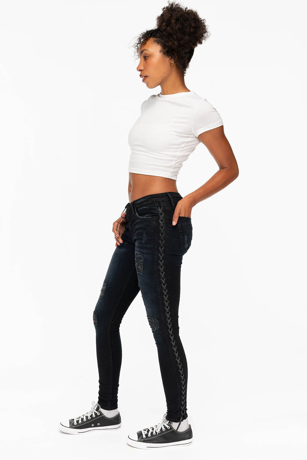 ROBIN'S WOMENS SKINNY MOTO JEANS IN F_D UP BLACK